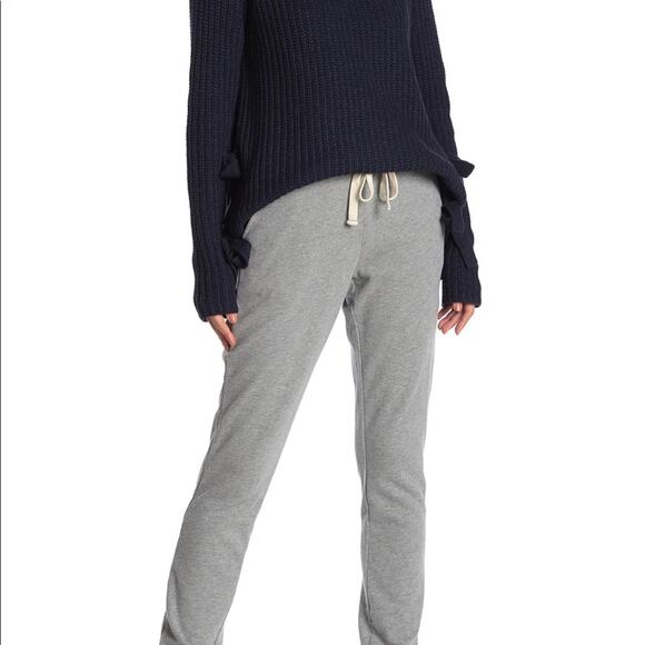 UGG Deven Lounge Grey Fleece Jogger Sweatpants - Picture 3 of 9